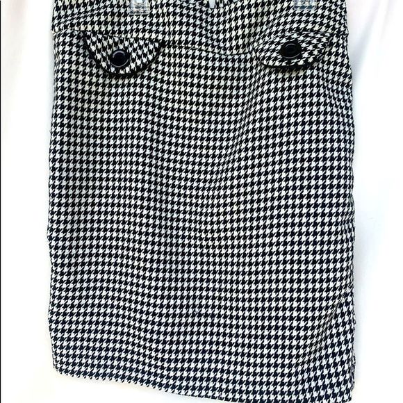 Body Central Dresses & Skirts - Body Central Black and White Skirt, Large